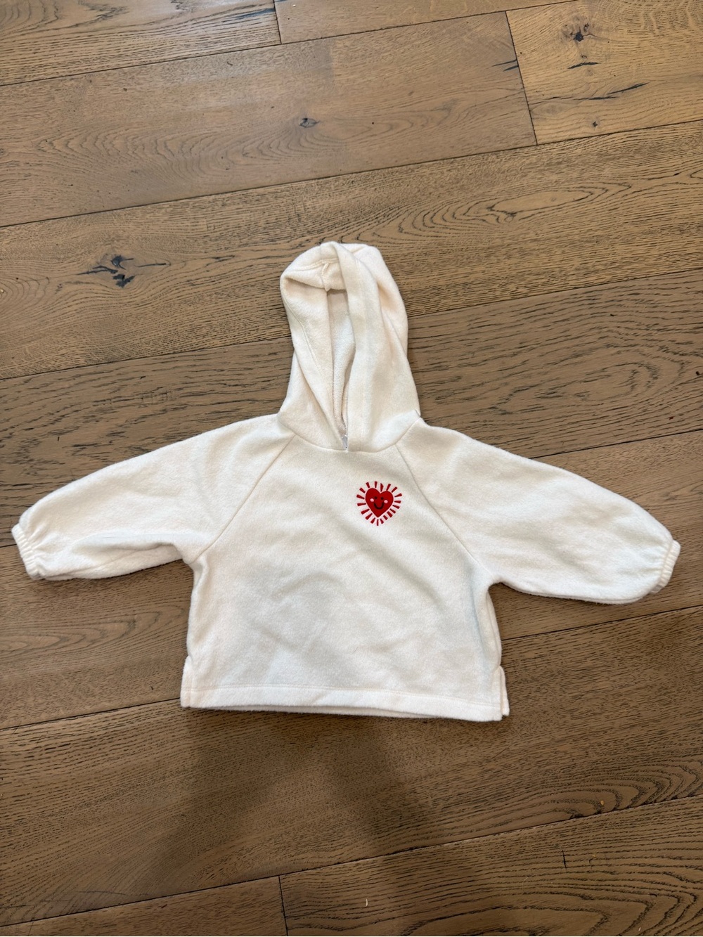 Toddler Fuzzy Heart Hoodie – Ivory / Red – 18–24M